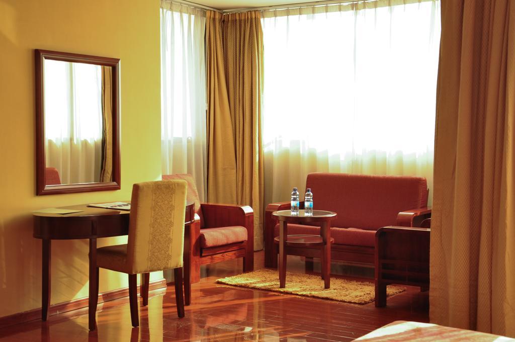 Churchill Addis Ababa Hotel Habitación foto