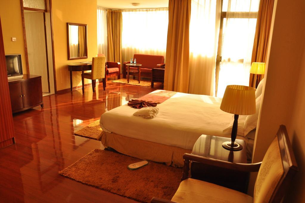 Churchill Addis Ababa Hotel Habitación foto