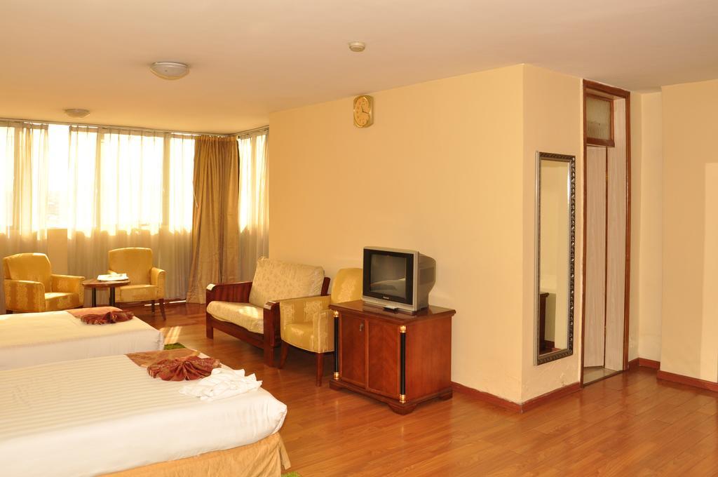 Churchill Addis Ababa Hotel Habitación foto